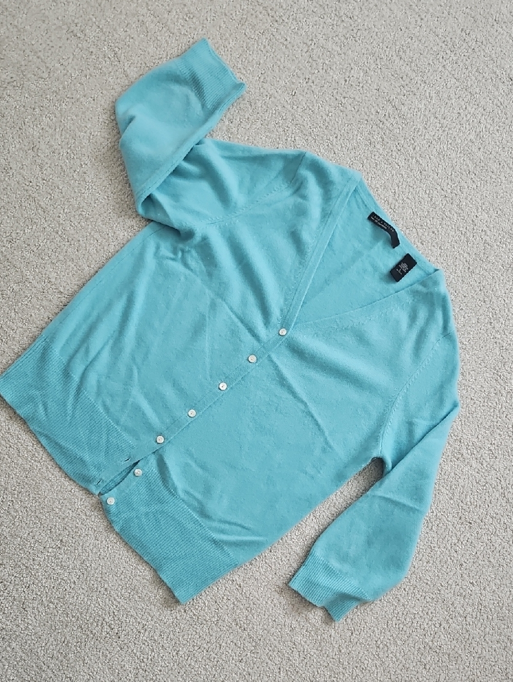 Lord & Taylor cashmere cardigan, Med